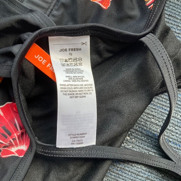 Joe fresh swim top size L - Picture 4 of 4